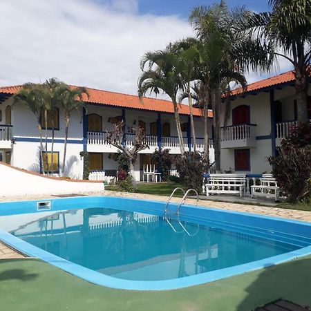 ボンビーニャス Residencial Colonial Amarelo A 150M Da Praia De Mariscalアパートホテル エクステリア 写真
