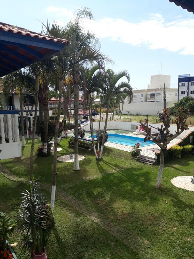 ボンビーニャス Residencial Colonial Amarelo A 150M Da Praia De Mariscalアパートホテル エクステリア 写真