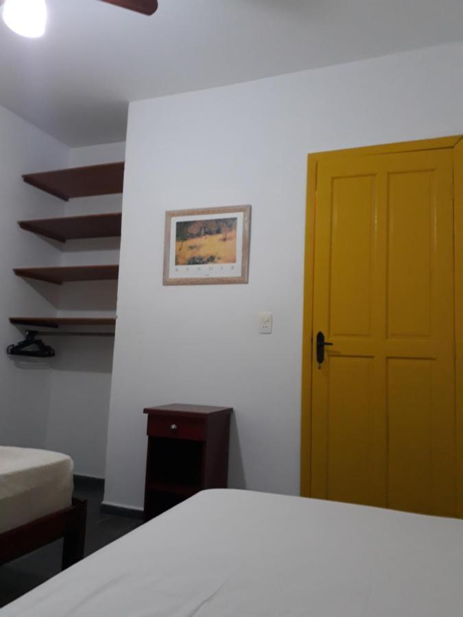 ボンビーニャス Residencial Colonial Amarelo A 150M Da Praia De Mariscalアパートホテル エクステリア 写真