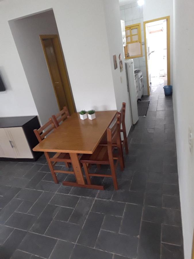 ボンビーニャス Residencial Colonial Amarelo A 150M Da Praia De Mariscalアパートホテル エクステリア 写真
