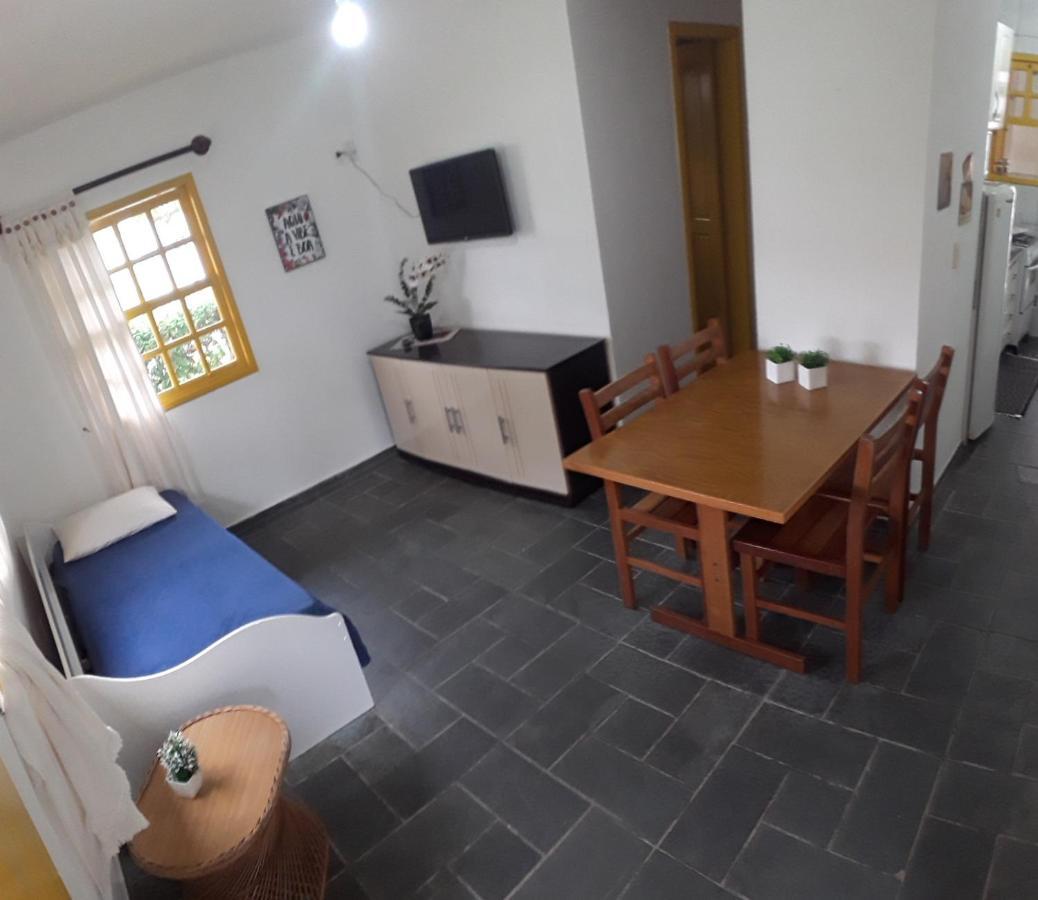 ボンビーニャス Residencial Colonial Amarelo A 150M Da Praia De Mariscalアパートホテル エクステリア 写真